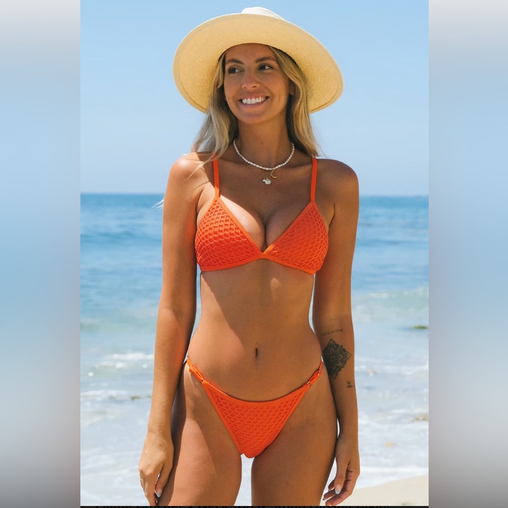 Cupshe - Flame Crochet V Neck Top & String Hipster Bikini Set